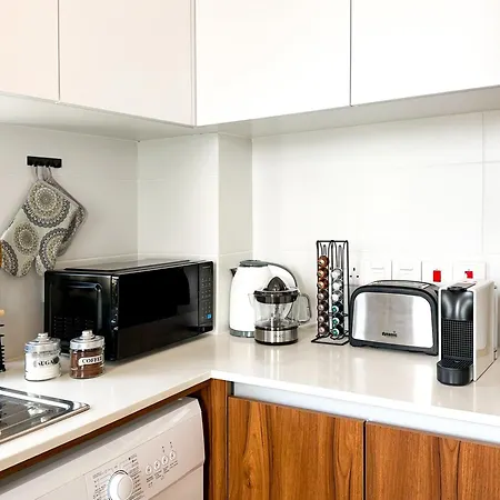 Sunset Balcony And Espresso Station Daire Larnaca