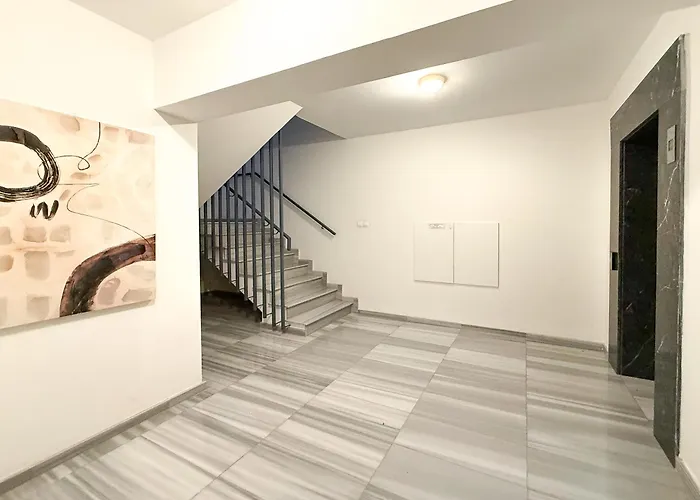 Daire Sunset Balcony And Espresso Station