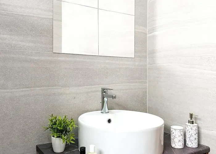 Daire Sunset Balcony And Espresso Station *