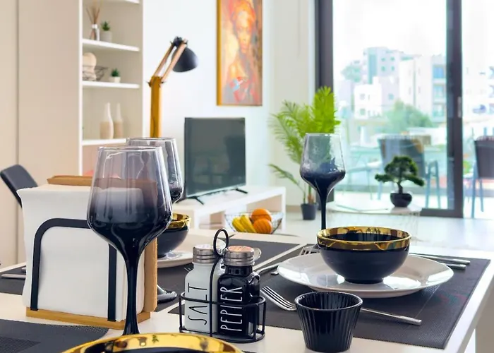 Sunset Balcony And Espresso Station Daire