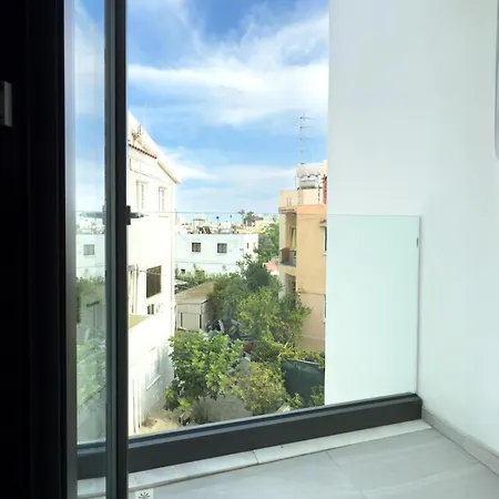 Sunset Balcony And Espresso Station Apartment *