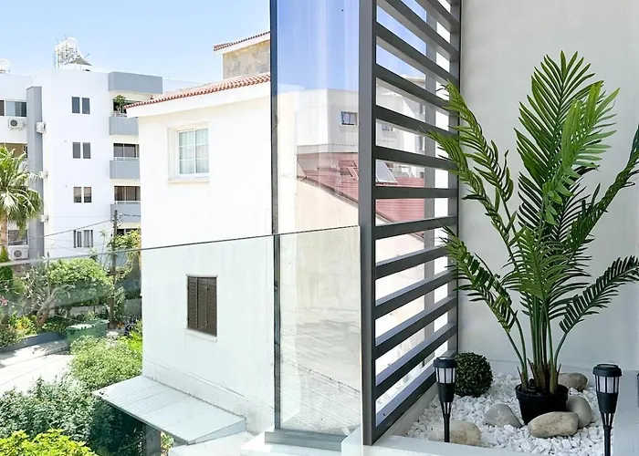 Sunset Balcony And Espresso Station Apartment *